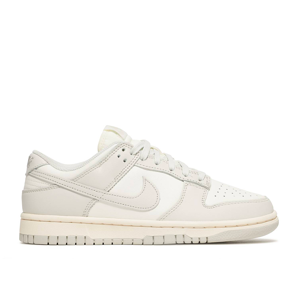 Nike Dunk Low "Light Bone" (W)