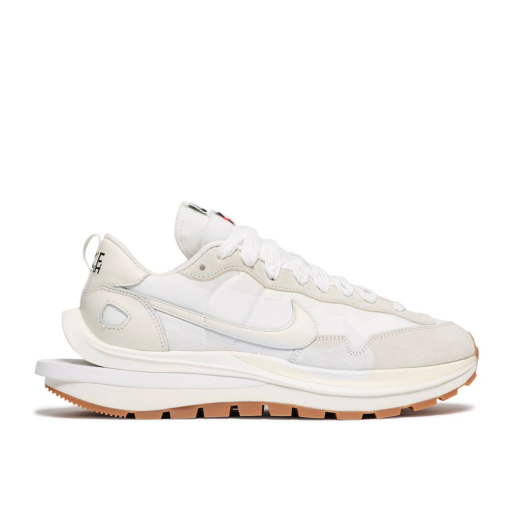 Nike Vaporwaffle sacai Sail Gum