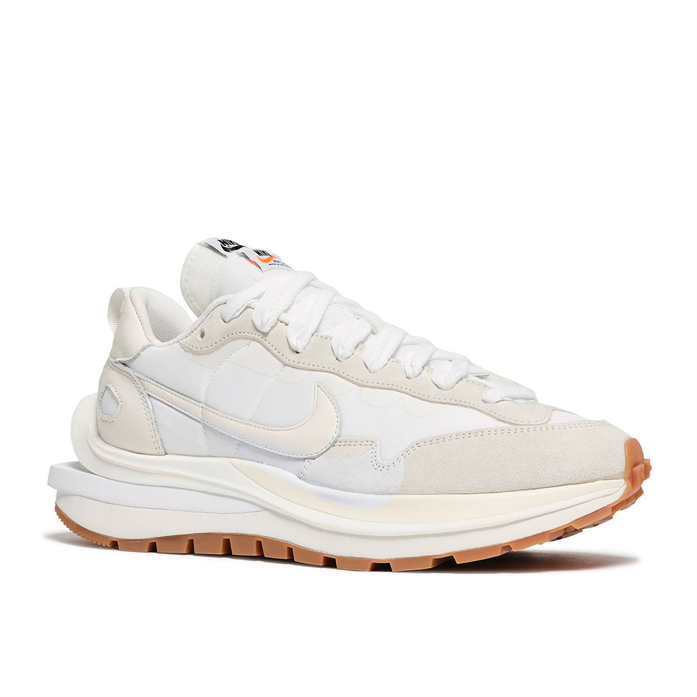 Nike Vaporwaffle sacai Sail Gum